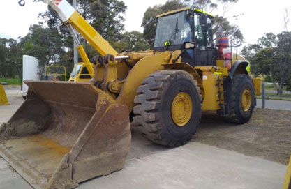 JCB yellow digger